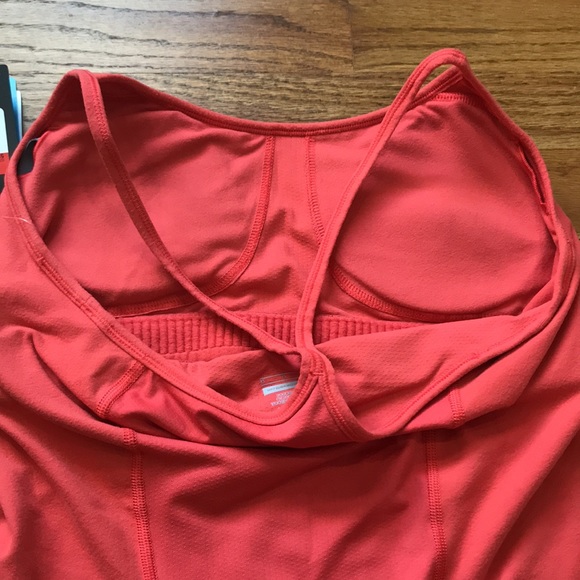 NWT Nike Racerback Training Top - Picture 3 of 4